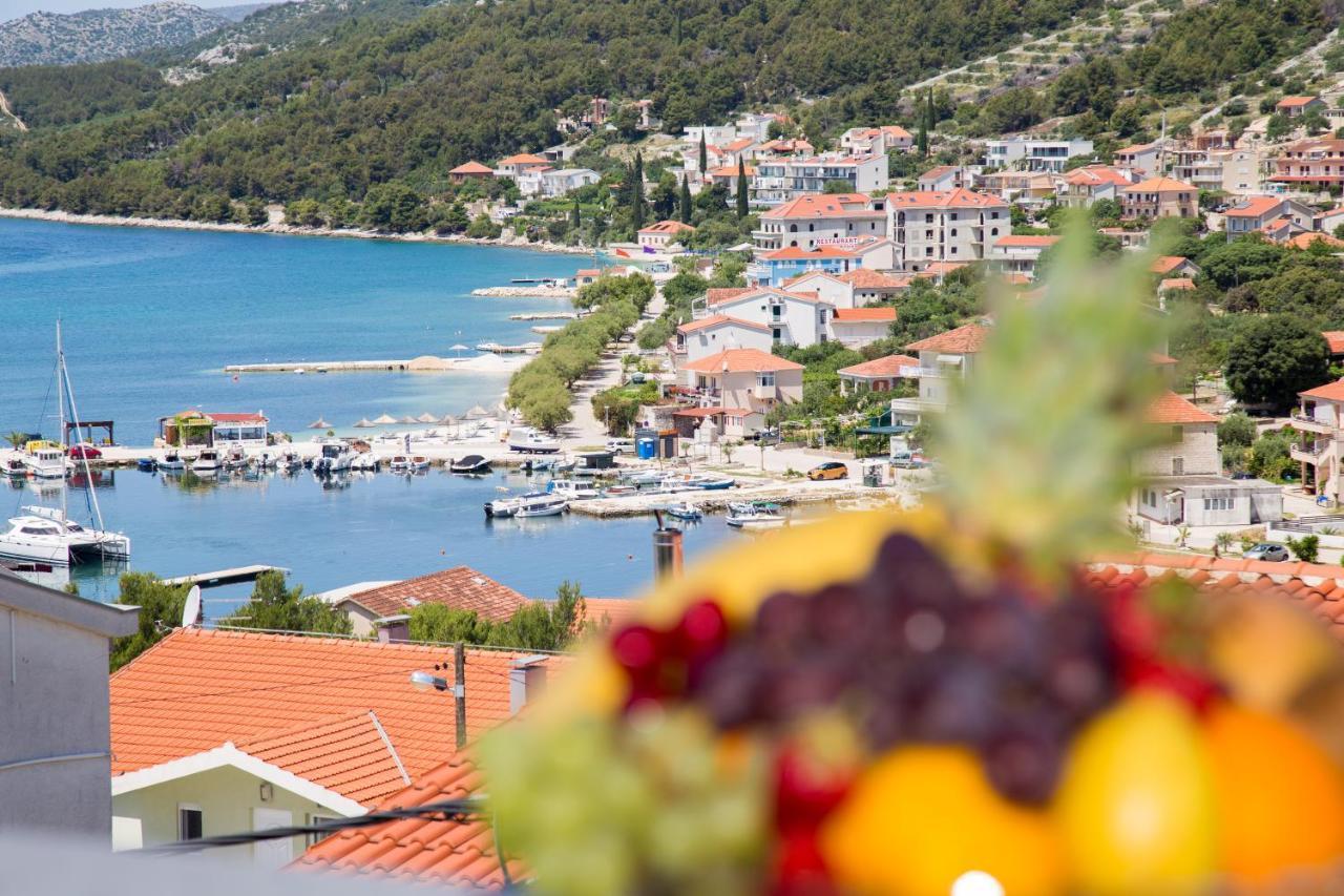 Apartmani Stanic Seget Vranjica Esterno foto