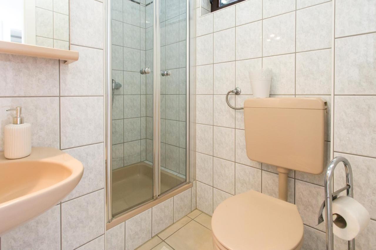 Apartmani Stanic Seget Vranjica Esterno foto