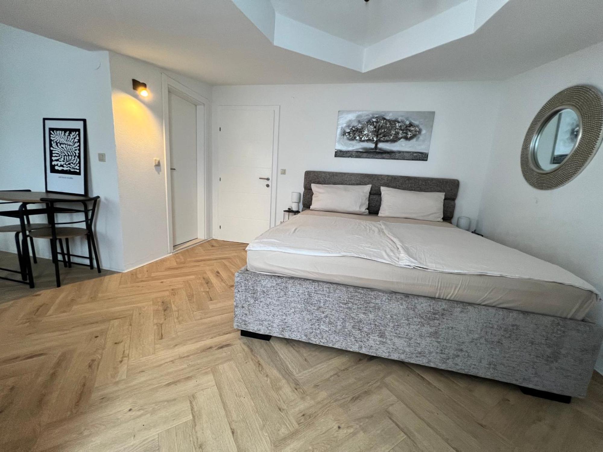 Apartmani Stanic Seget Vranjica Esterno foto